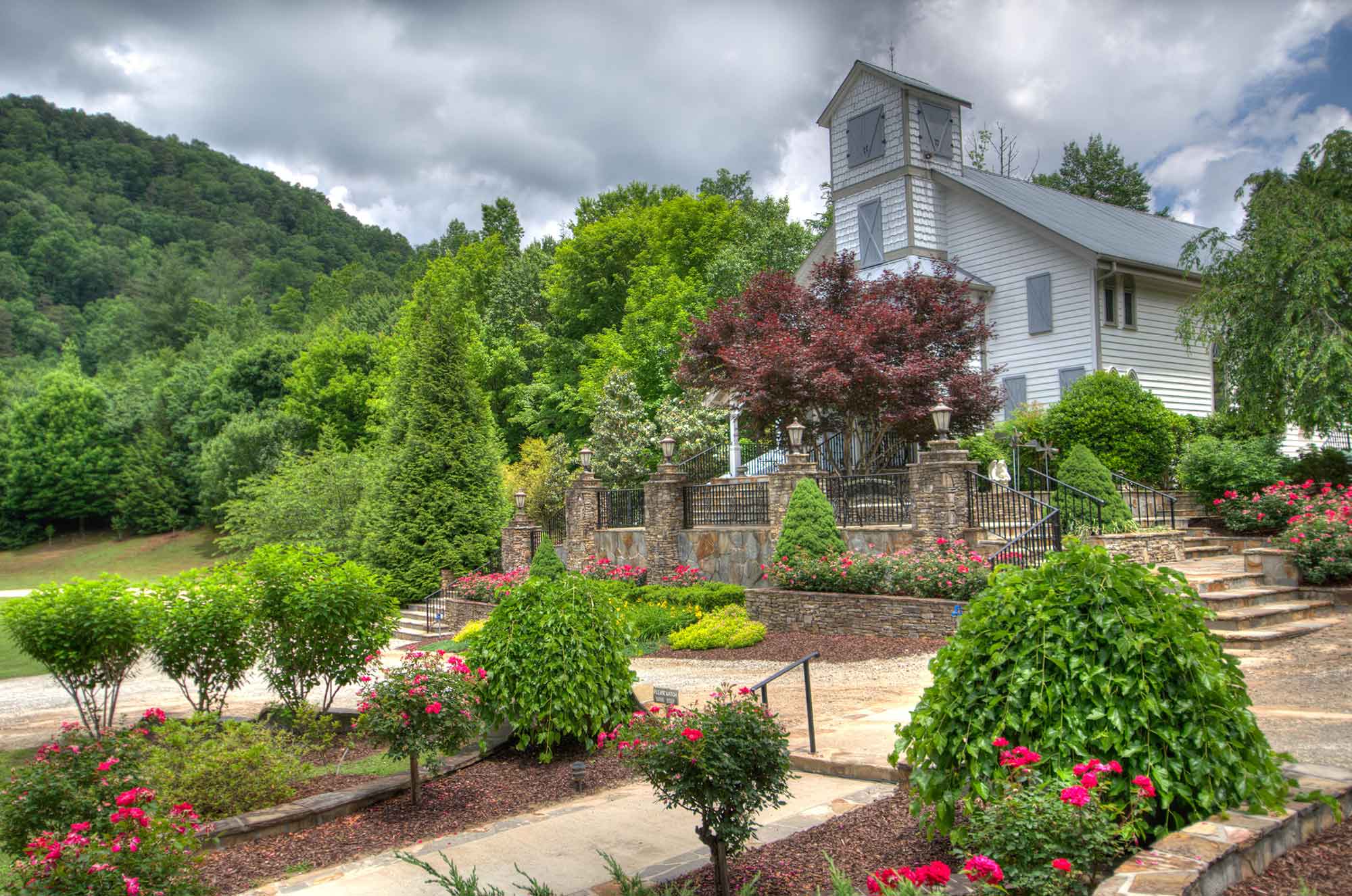 Retreats Chota Falls Estate